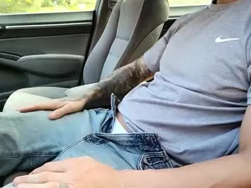 skinnyguywithbigd – webcam model profile photo Image 18