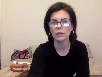 alana15 – webcam model profile photo Image 2