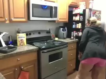 xunybany – webcam model profile photo Image 3