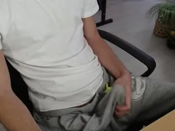 StarKristy – webcam model profile photo Image 18