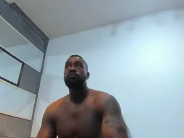 octavarium211 – webcam model profile photo Image 17