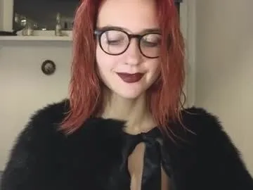 YoungSquad – webcam model profile photo Image 18