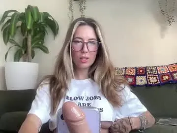 Prueberry – webcam model profile photo Image 15