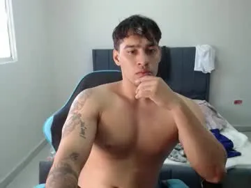 LaureMestler – webcam model profile photo Image 12