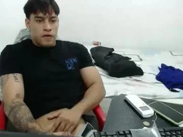 LaureMestler – webcam model profile photo Image 9