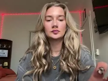 PinkyPai – webcam model profile photo Image 18