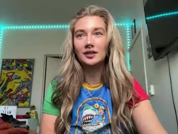 PinkyPai – webcam model profile photo Image 9