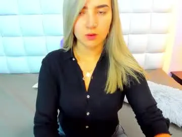 saintmarya – webcam model profile photo Image 14