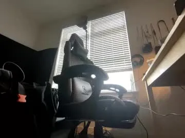 IORio2 – webcam model profile photo Image 3