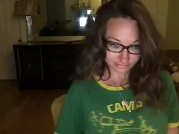 Daddyslut2_0 – webcam model profile photo Image 2