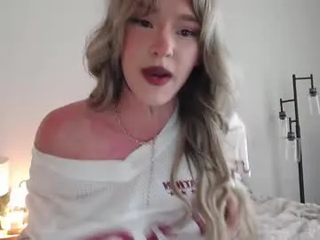 themykalaxo – webcam model profile photo