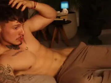 HoneyNSir – webcam model profile photo Image 8