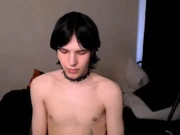 Enchantix – webcam model profile photo Image 10