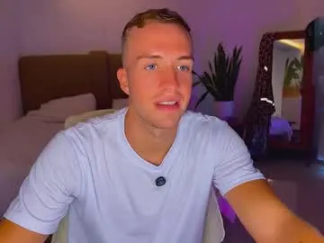 octavarium211 – webcam model profile photo Image 3