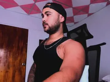 octavarium211 – webcam model profile photo Image 2