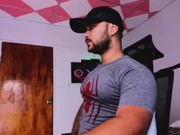 octavarium211 – webcam model profile photo Image 3