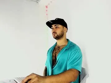 octavarium211 – webcam model profile photo Image 7