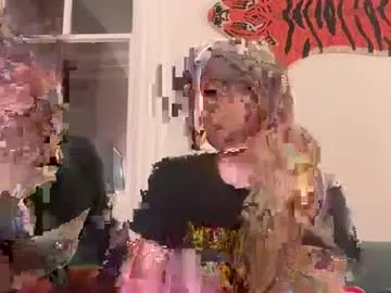 Cutenikkibaby – webcam model profile photo Image 3