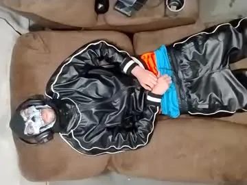 little_daniell – webcam model profile photo Image 2