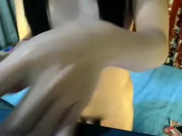 boywithbug – webcam model profile photo Image 17