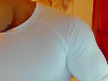 hina_porn – webcam model profile photo Image 12