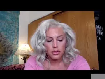 Rinamay_ – webcam model profile photo Image 4