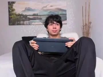 octavarium211 – webcam model profile photo Image 13