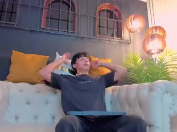 octavarium211 – webcam model profile photo Image 3