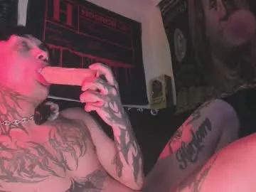 DS888 – webcam model profile photo Image 13