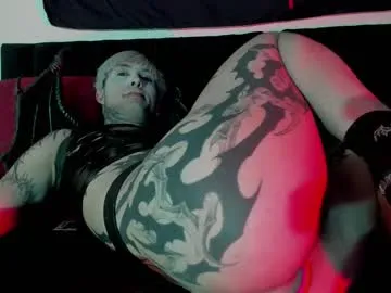 DS888 – webcam model profile photo Image 7