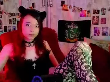 IORio2 – webcam model profile photo Image 14