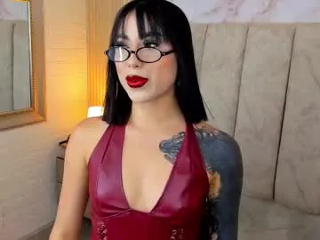 Allla – webcam model profile photo Image 4