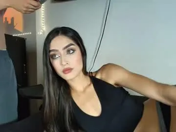 Alliina-leee – webcam model profile photo Image 14