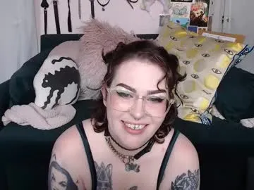 queen_babydoll – webcam model profile photo Image 18