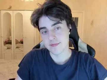 Youlalia – webcam model profile photo Image 17