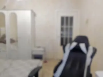 Youlalia – webcam model profile photo Image 7