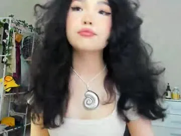 pantyless – webcam model profile photo Image 15