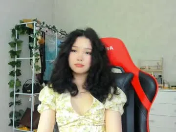 pantyless – webcam model profile photo Image 4