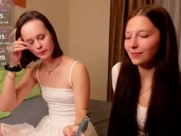 violetmist666 – webcam model profile photo Image 3