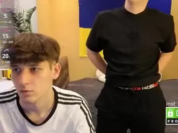 IORio2 – webcam model profile photo Image 11