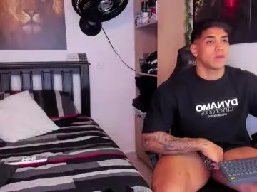 octavarium211 – webcam model profile photo Image 13