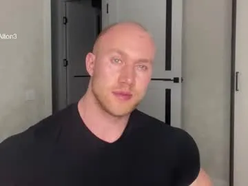 YoungSquad – webcam model profile photo Image 19