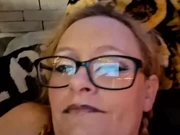 dirtypub – webcam model profile photo Image 8