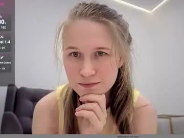 Prueberry – webcam model profile photo Image 11