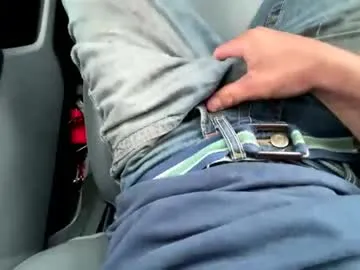 YoungSquad – webcam model profile photo Image 13