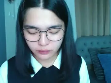 hina_porn – webcam model profile photo Image 12