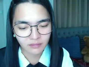 hina_porn – webcam model profile photo Image 19