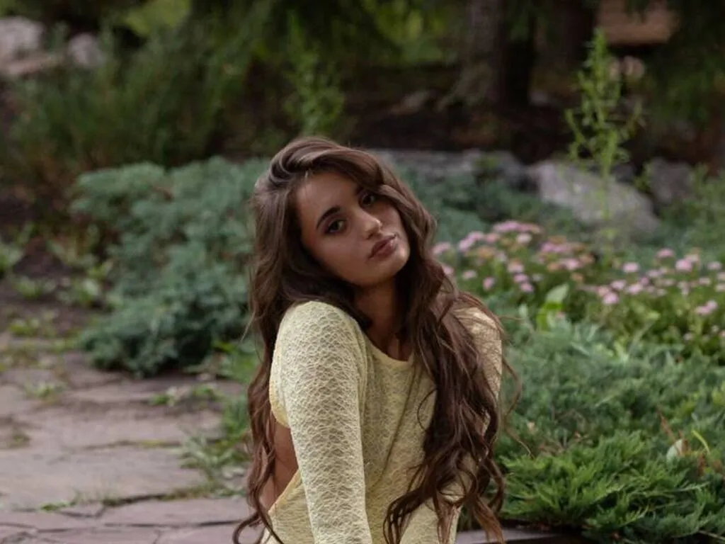 ConstanceCraley – webcam model profile photo