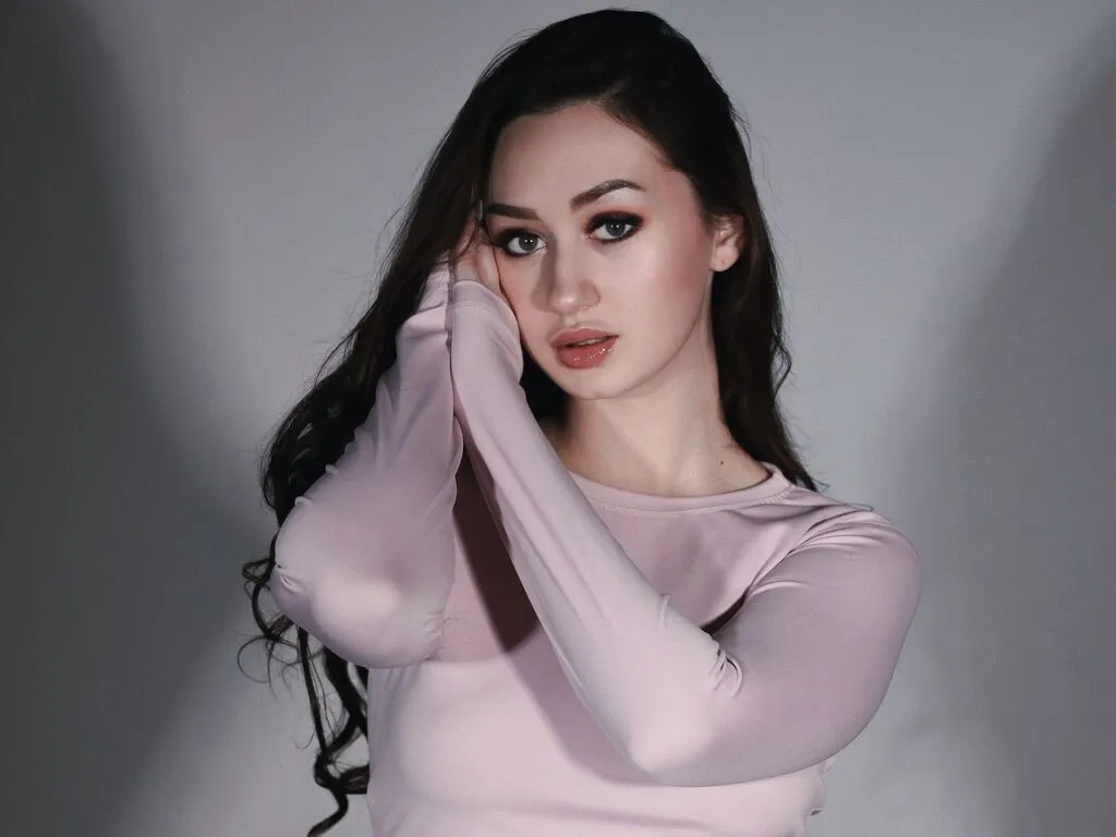 LeilaYildiz – webcam model profile photo