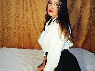 PinkyPai – webcam model profile photo Image 3